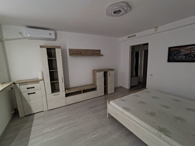 Drumul Taberei, Romancierilor, Plaza Mall, metrou,